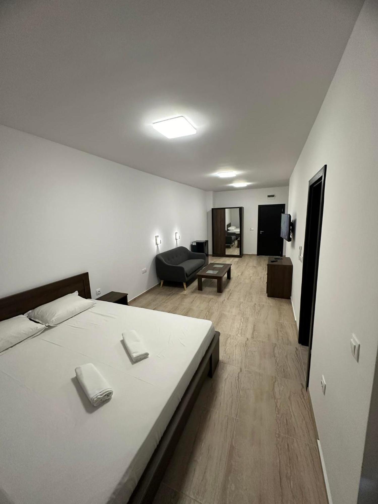 St George Apartcomplex Școrpilovți Exterior foto