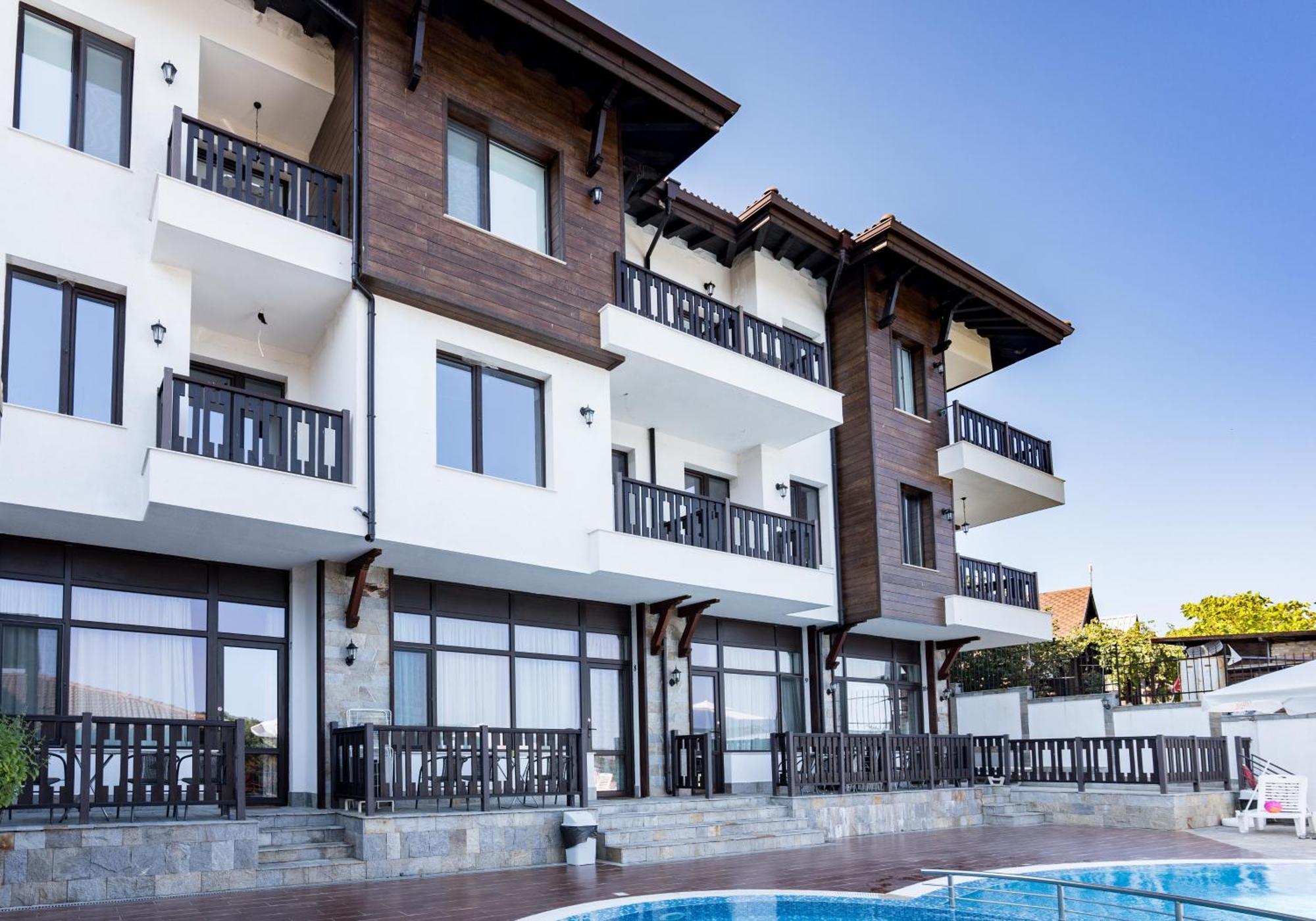 St George Apartcomplex Școrpilovți Exterior foto