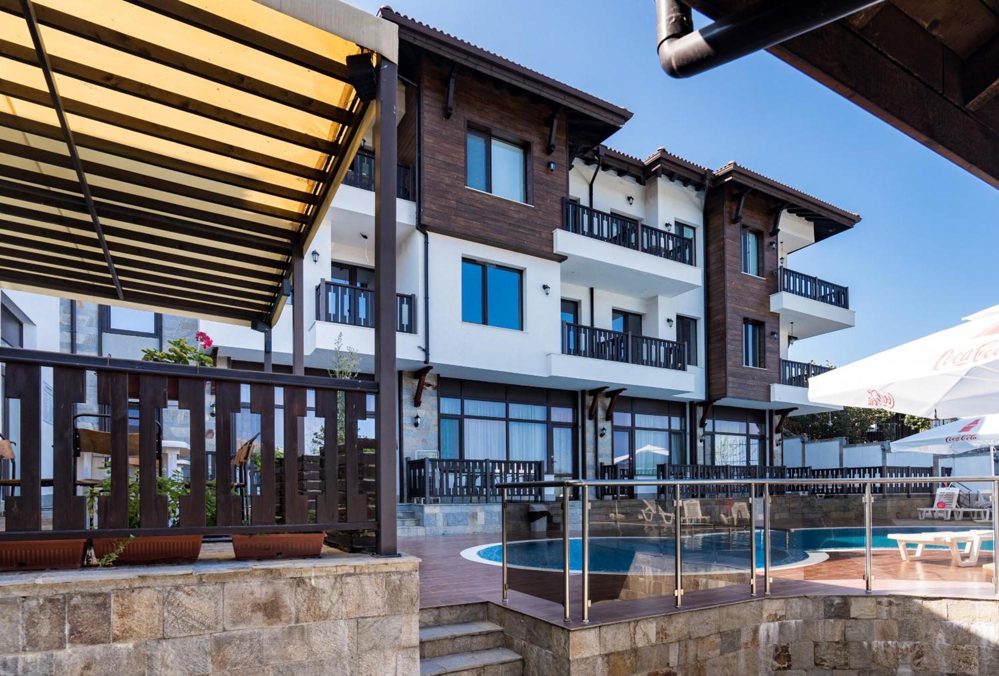 St George Apartcomplex Școrpilovți Exterior foto