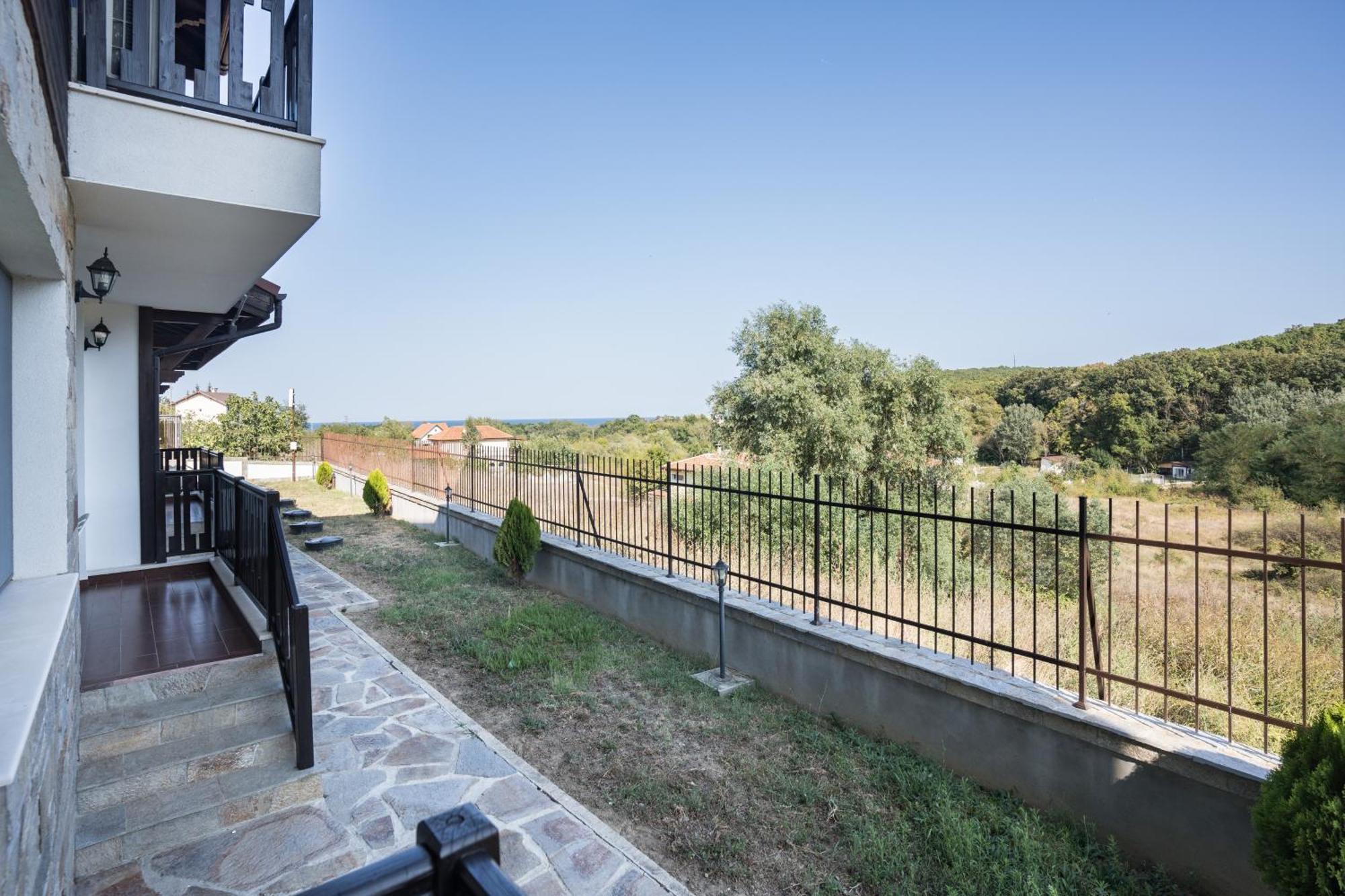 St George Apartcomplex Școrpilovți Exterior foto