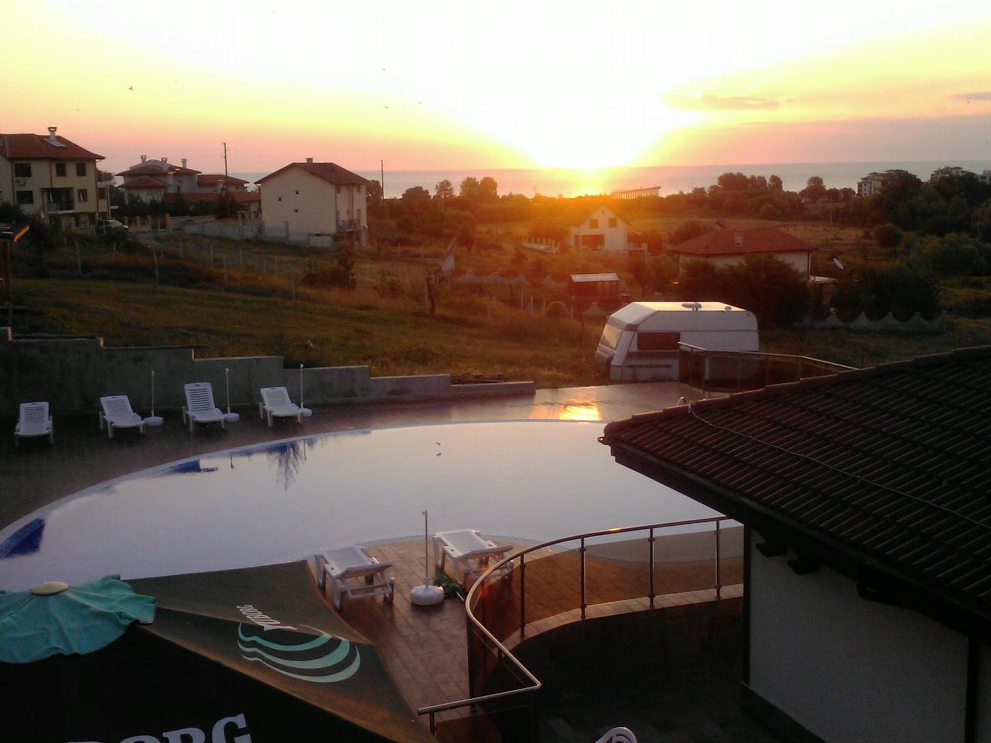 St George Apartcomplex Școrpilovți Cameră foto