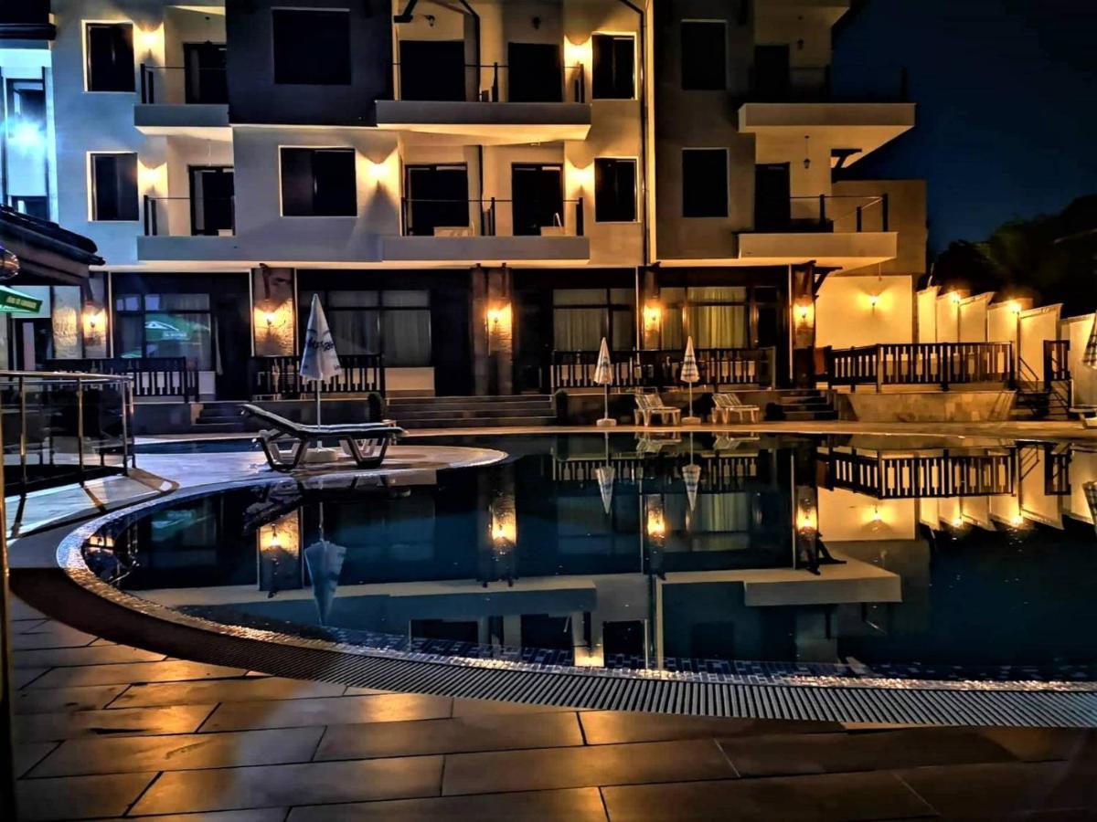 St George Apartcomplex Școrpilovți Exterior foto
